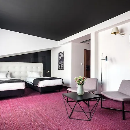 Western Old Town Hotell