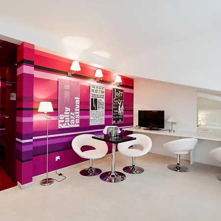 Western Old Town Ξενοδοχείο 3*