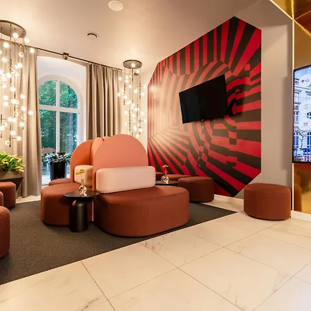 Hotel Western Old Town 3*