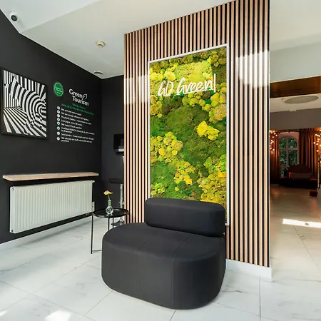 Western Old Town Hotel 3*
