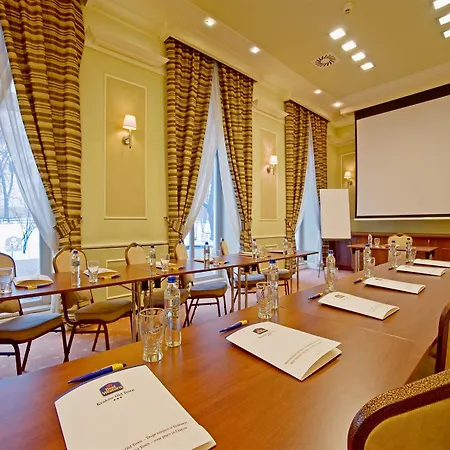 Ξενοδοχείο Western Old Town