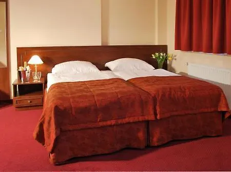 Western Old Town 3*