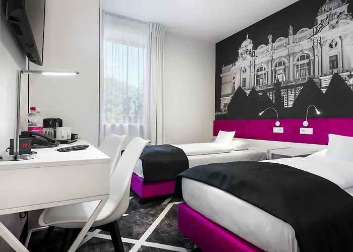 Western Old Town Szálloda