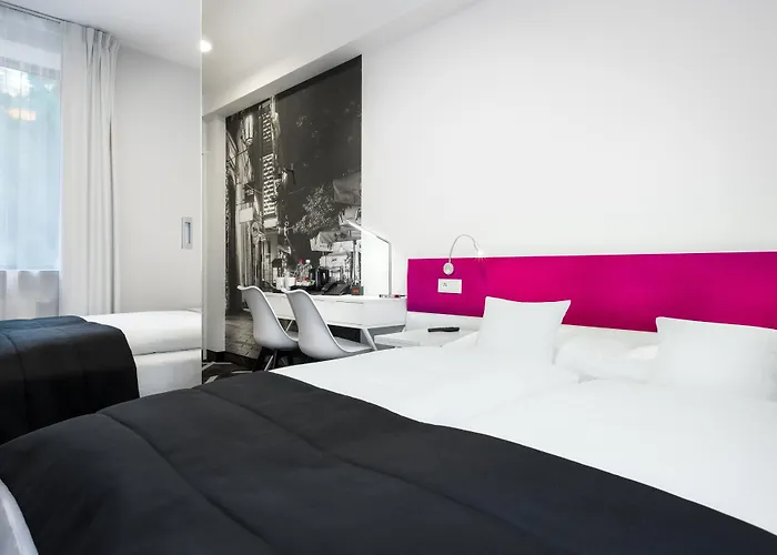 Western Old Town Szálloda