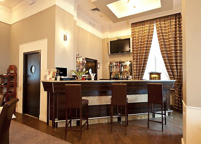 Hotel Western Old Town 3*