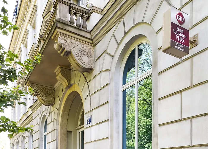 Hotel Western Old Town 3*