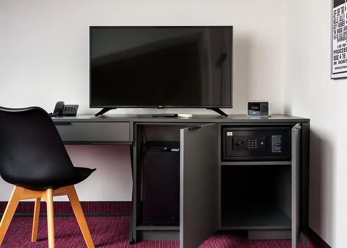 Western Old Town Hotel 3*