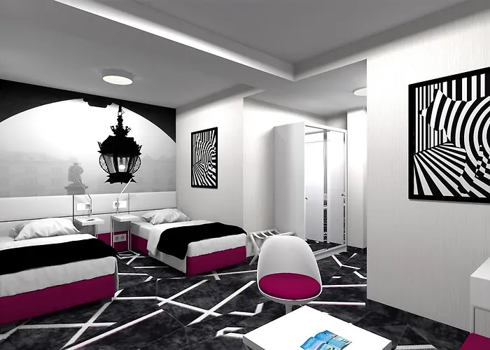 Western Old Town Hotel 3*